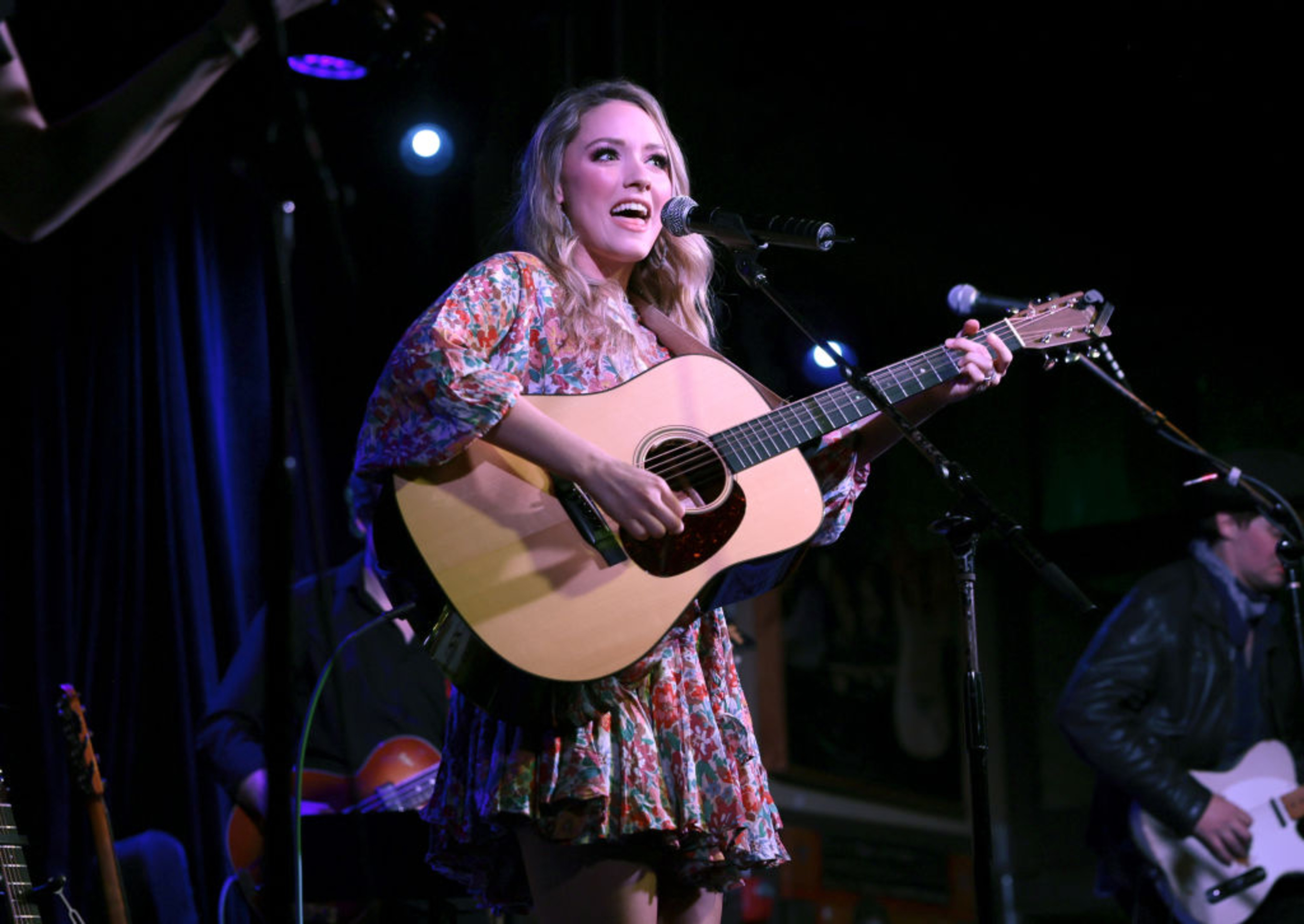 <p>Shepherded by Blake Shelton on "The Voice," Emily Ann Roberts doubles down on country twang in an era when pop reigns supreme. She released her first full-length album, "Can't Hide Country" in 2023, which featured a collaboration with icons Vince Gill and Ricky Skaggs. </p><p><a href='https://www.msn.com/en-us/community/channel/vid-cj9pqbr0vn9in2b6ddcd8sfgpfq6x6utp44fssrv6mc2gtybw0us'>Follow us on MSN to see more of our exclusive entertainment content.</a></p>