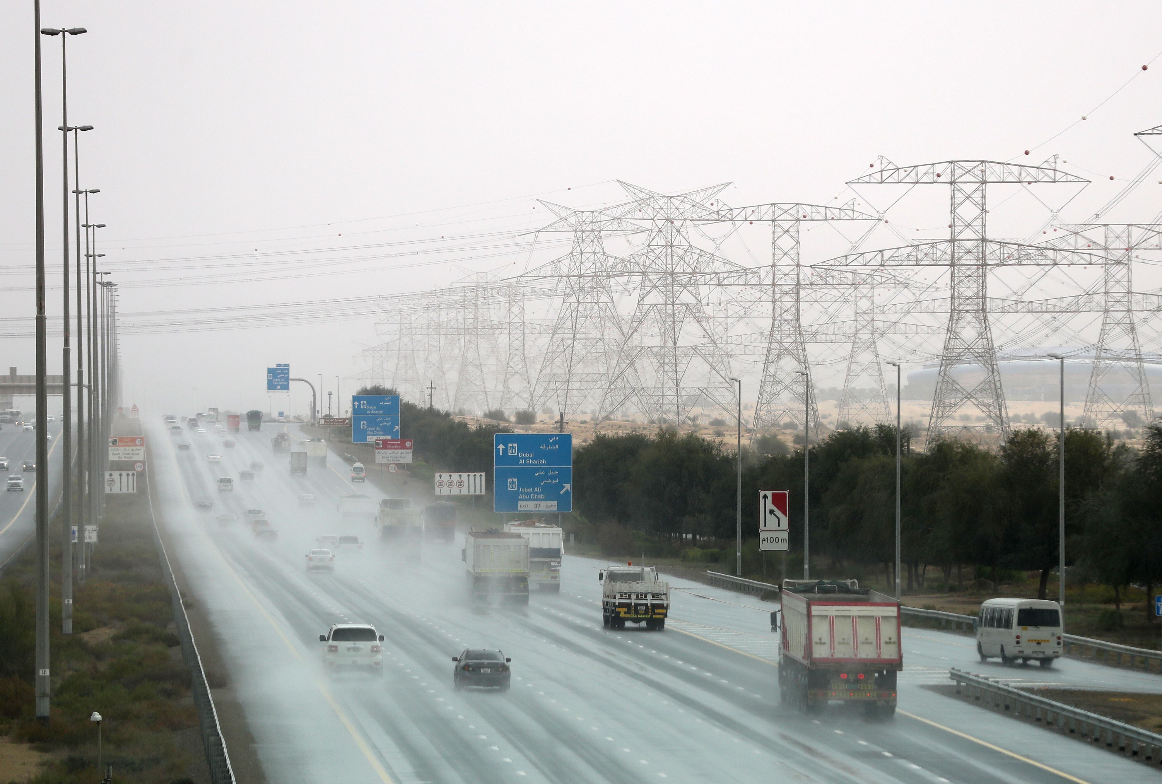 uae weather: heavy rain and strong winds forecast this weekend