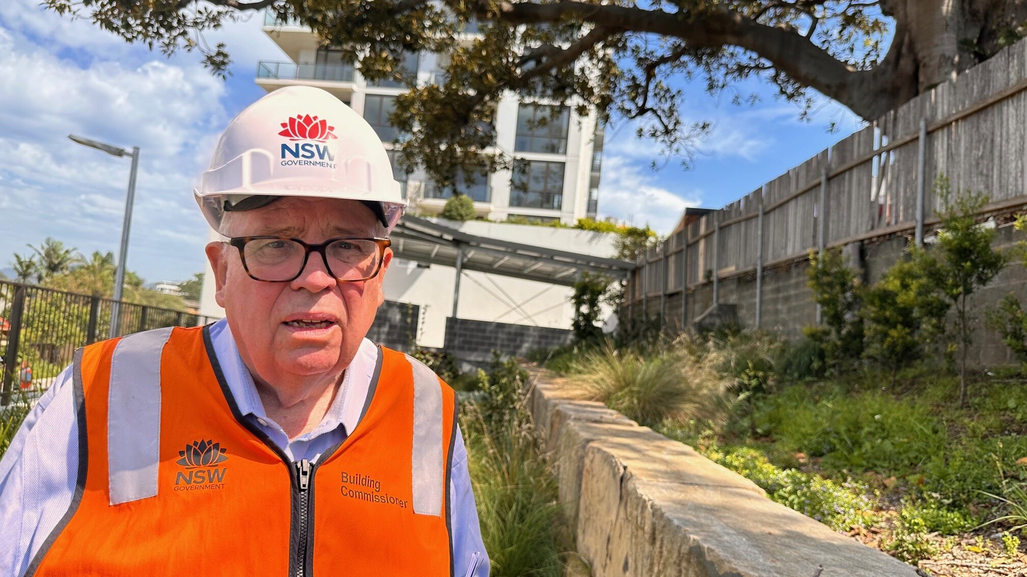 nsw building commissioner issues stop work order on illawarra apartment construction site