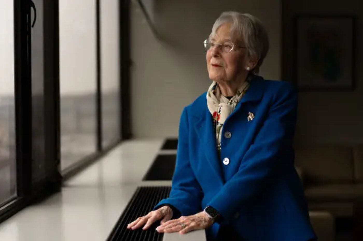 mujer de 93 años donó 1.000 millones de dólares y pagó la matrícula de estudiantes de medicina de por vida