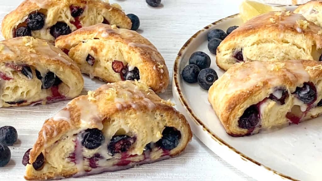 13 Irresistible Sweet Berry Recipes