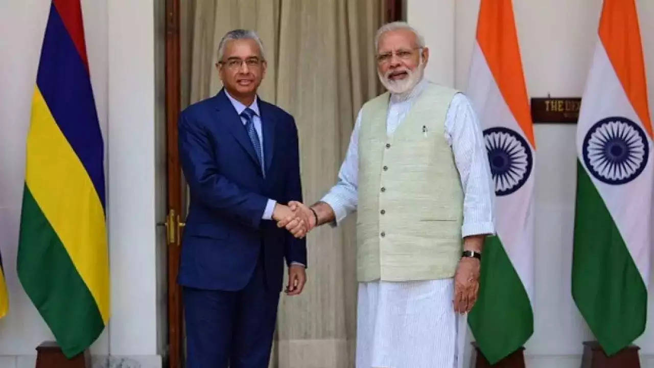 pm modi, mauritian pm pravind jugnauth inaugurate airstrip, jetty, 6 other india-assisted projects in mauritius