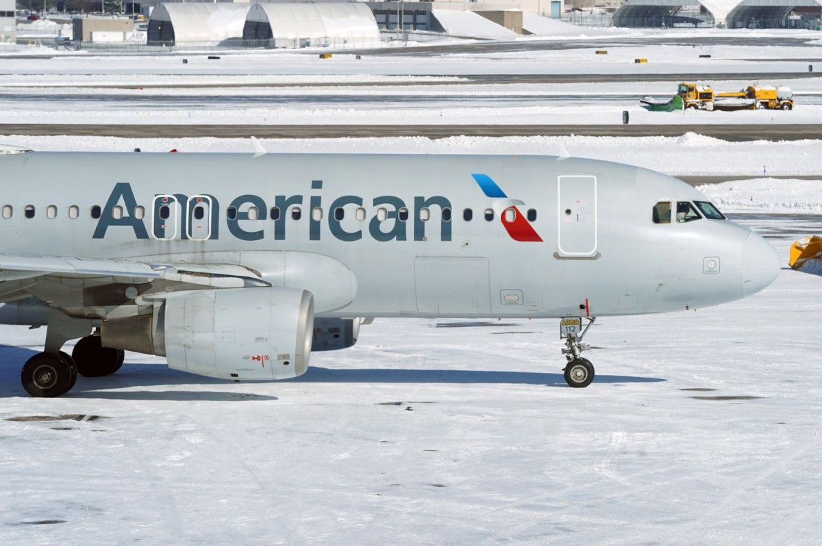 cracked windshield on american airlines flight to spain causes emergency landing
