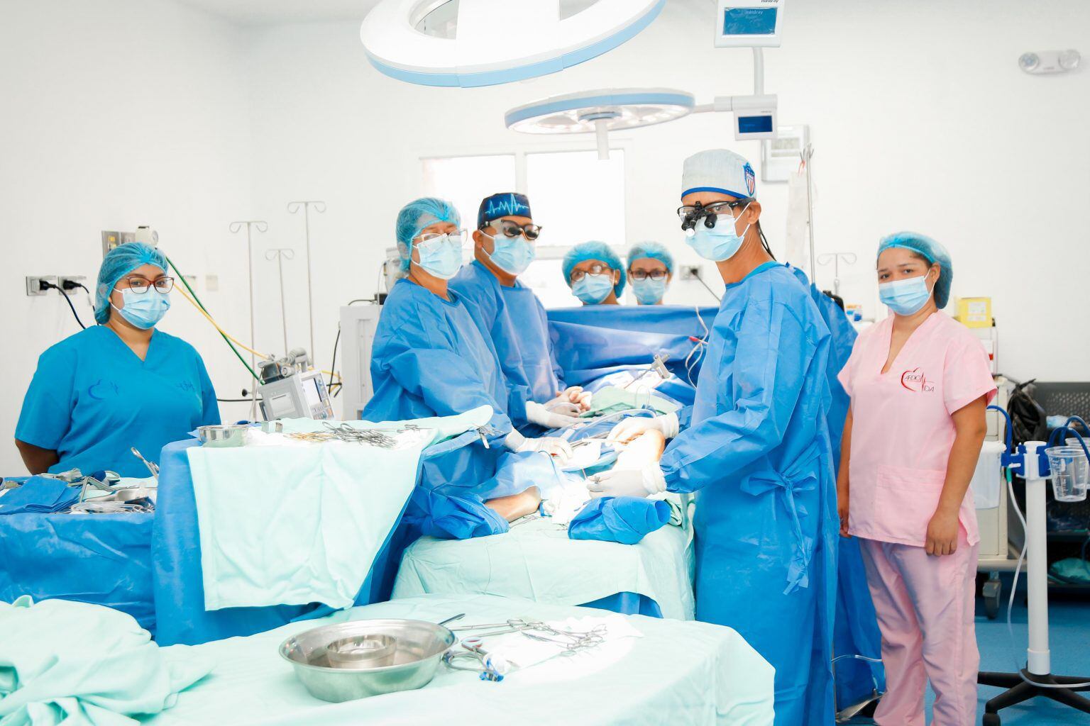 realizan la primera operación a corazón abierto en hjmb después de 3 años de intervención