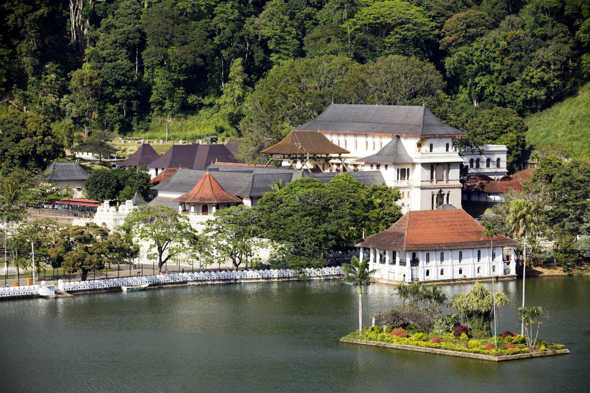 Located in Kandy's royal temple complex is the Temple of the Tooth, which houses the relic of the tooth of the Buddha. The temple is a UNESCO World Heritage Site.<p>You may also like:<a href="https://www.starsinsider.com/n/439582?utm_source=msn.com&utm_medium=display&utm_campaign=referral_description&utm_content=273472v10en-us"> The best advice from celebrity makeup artists</a></p>