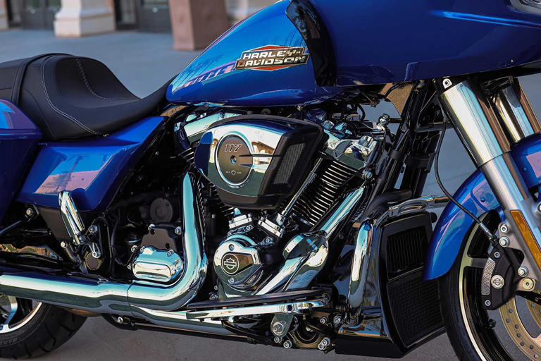 2024 HarleyDavidson Road Glide Reviews With Videos