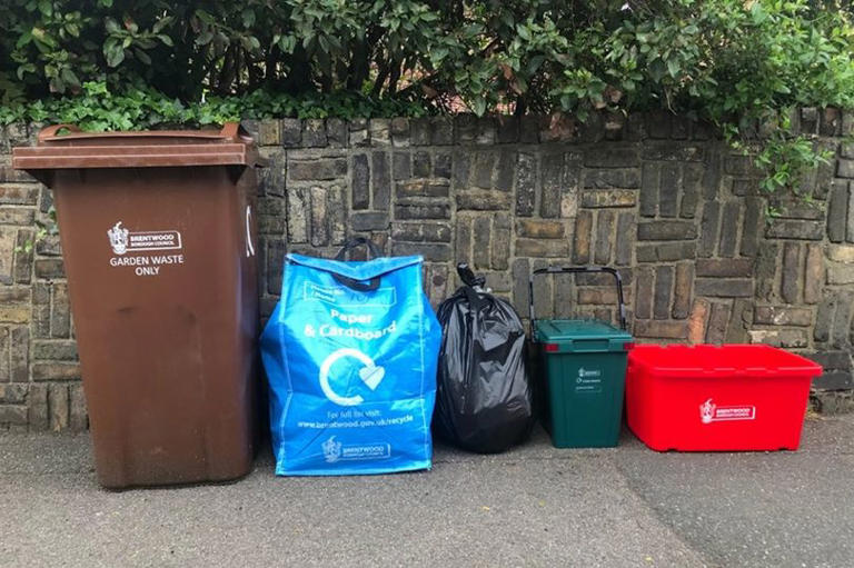 Brentwood Council pledges weekly black sack collections as it looks to
