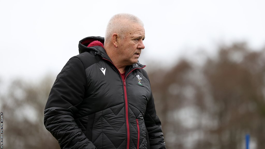 gatland says comments not critical of welsh coaches