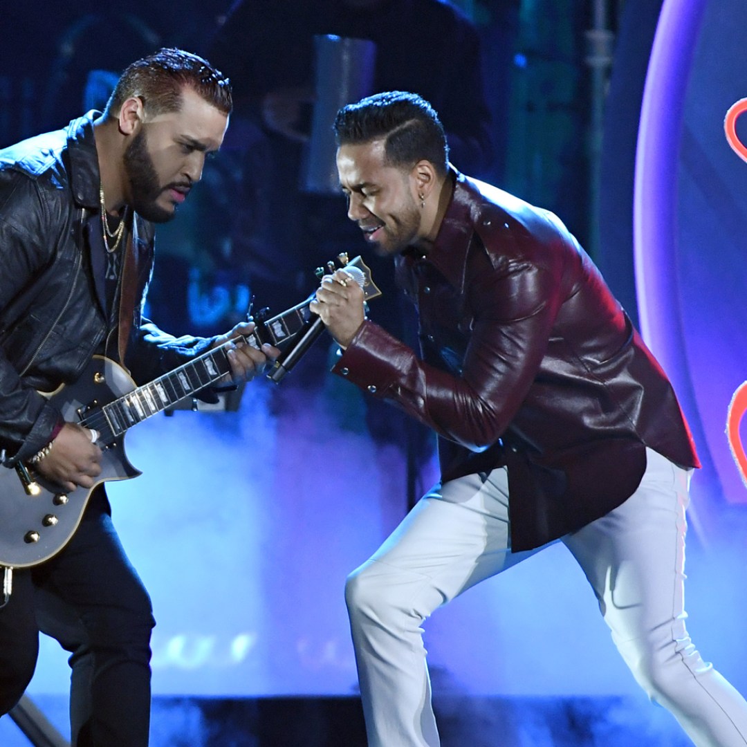 <p><strong>Tour:</strong> Cerrando Ciclos </p>    <p><a href="https://www.billboard.com/music/romeo-santos">Romeo Santos</a> and <a href="https://www.billboard.com/music/aventura">Aventura</a> are reuniting once again for their 2024 Cerrando Ciclos trek. Produced by <a href="https://www.billboard.com/t/cmn/">CMN</a> Events, the 20-date trek will kick off May 1 in Sacramento, and wraps in Dallas on June 11, with two additional dates in Canada. The timeless bachata group — known for hits such as “Obsesion,” “Dile al Amor” and “Un Beso” — will also make pit stops in key U.S. cities including Los Angeles, New York and Miami.  </p>    <p>See the complete list of dates <a href="https://www.billboard.com/music/latin/romeo-santos-aventura-2024-cerrando-ciclos-tour-dates-1235616026/">here</a>. </p> <p><a href="https://www.billboard.com/lists/latin-tours-2024-list/">View the full Article</a></p>