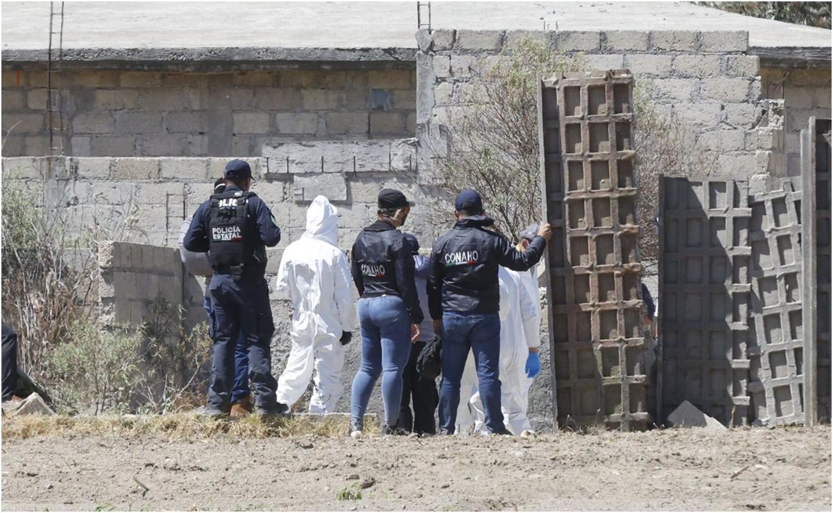 localizan fosa clandestina en mexicaltzingo, edomex; extraen bolsas con presuntos restos humanos