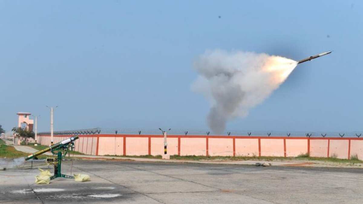 india successfully flight tests indigenous very short-range air defence system