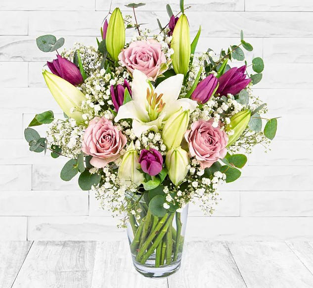 Mother's Day UK 2024 Three top flowers mum would love to receive as a