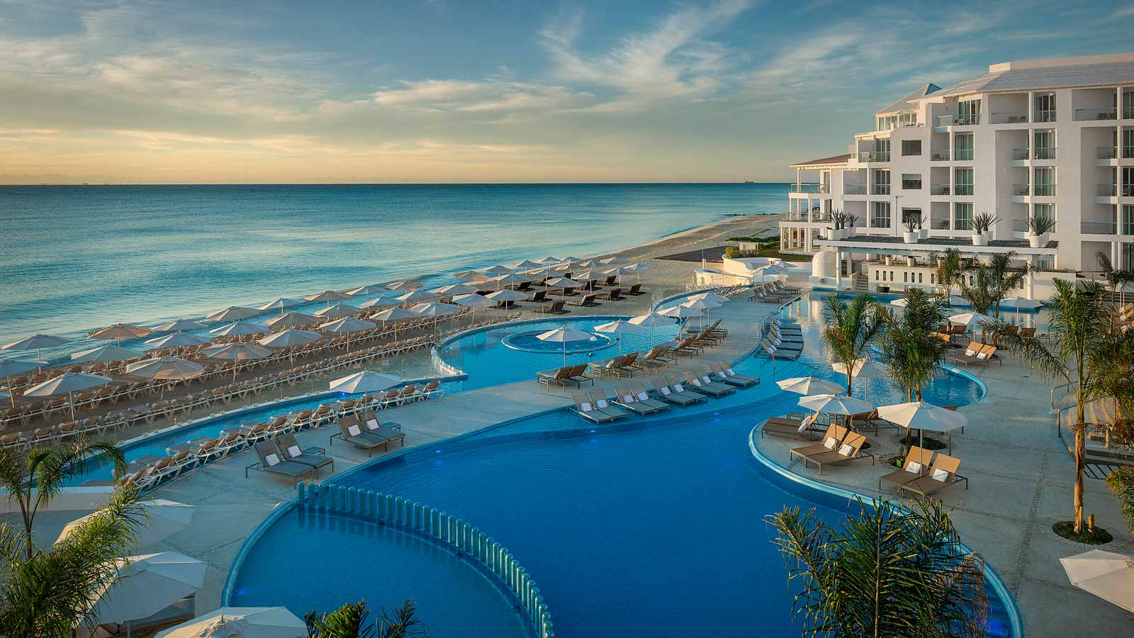 <p><strong>Address:</strong> Bahía del Espíritu Santo s/n, Centro, 77710 Playa del Carmen, Q.R., Mexico</p><p>A crowd favorite, Playacar Palace is a smaller resort that serves high-quality drinks, food, and overall service. The resort is close to the ferry dock where you can visit Cozumel, Fifth Avenue for the shops, and Playa del Carmen’s exciting nightlife.</p>