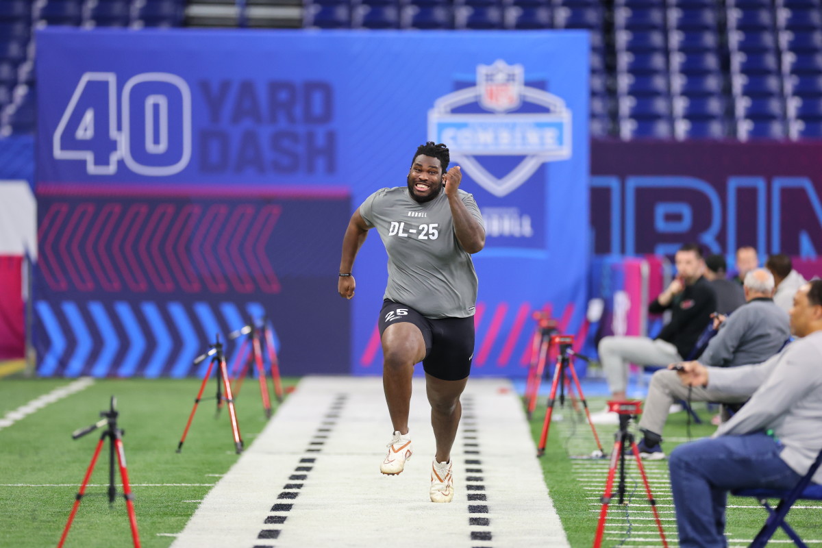 nfl fans wowed by 366-pound lineman's 40-yard dash time