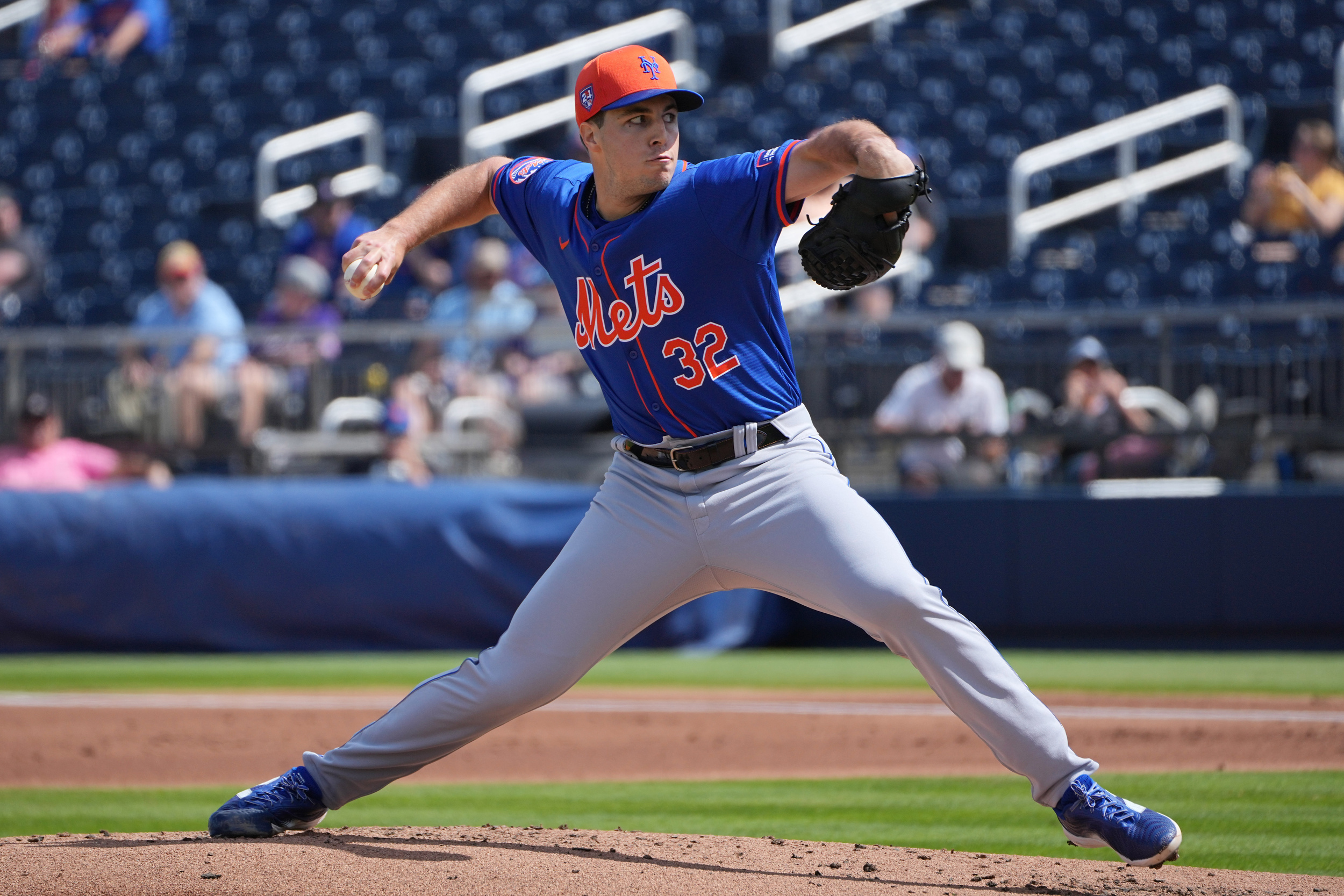 mets pitcher to start season on il due to hamstring strain