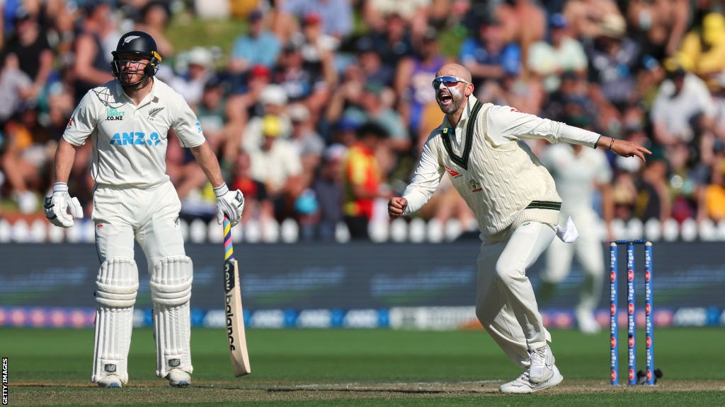 australia on top after new zealand collapse