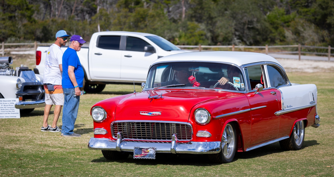 Scenes from the Emerald Coast Cruizin car show