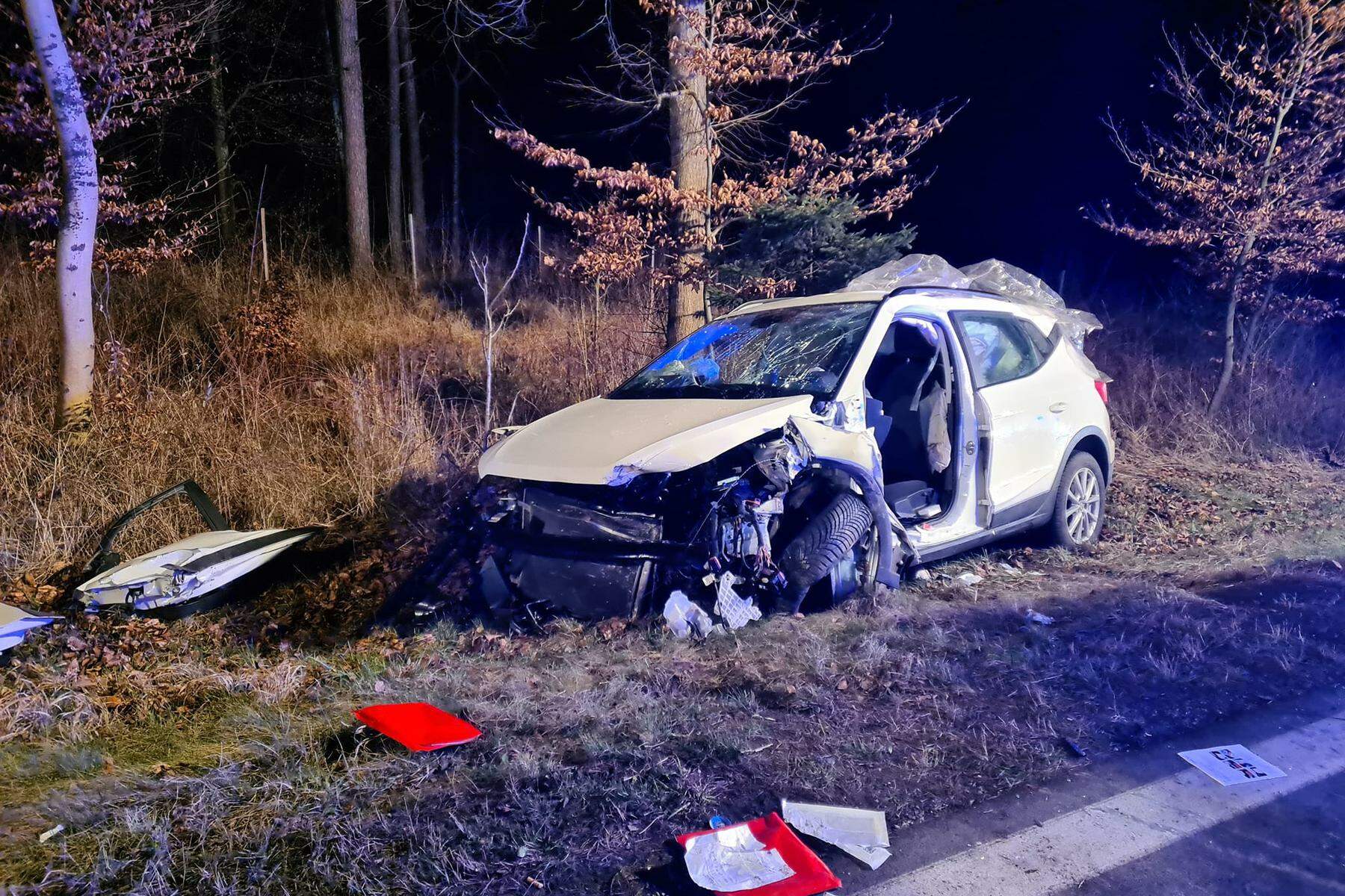 Auf „Gamlingleiten“: Beide Fahrer Eingeklemmt: Frontalcrash Fordert ...