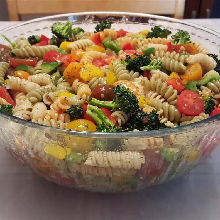 How to Make Pasta Salad