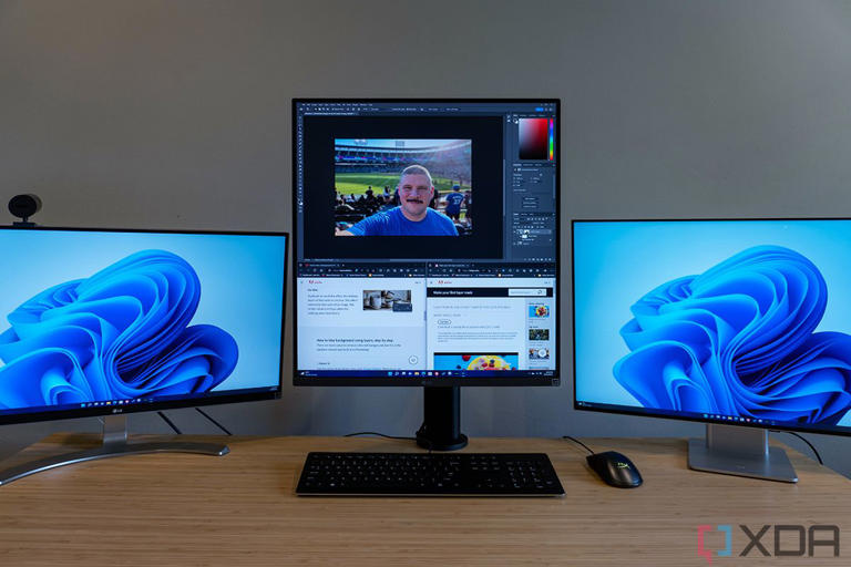 How to use and manage multiple monitors on Windows 11