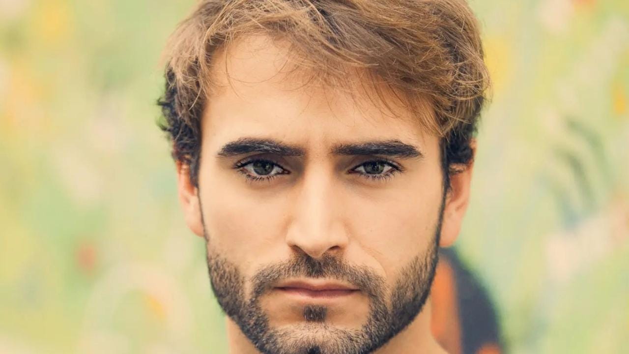 Henrique de Carvalho, neto de Ruy de Carvalho, surge irreconhecível: "Sinto que entrei nos 50"