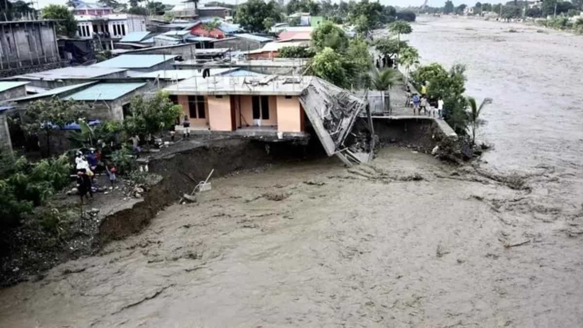 10 Dead, 10 Missing As Flash Floods Hit Indonesia’s Sumatra Island