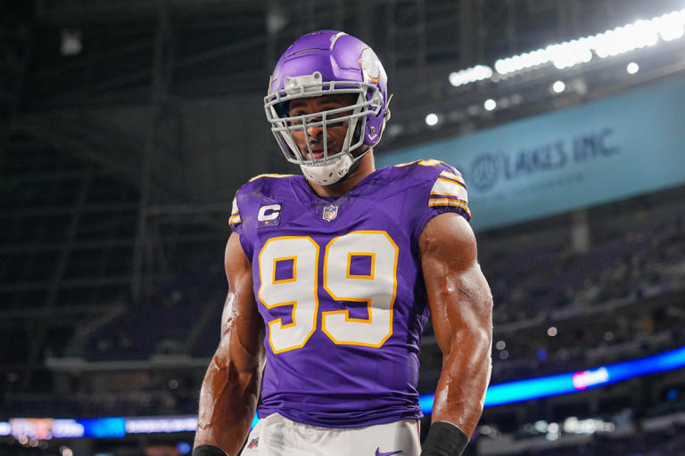 Top Free Agent Fits For Vikings OLB Danielle Hunter