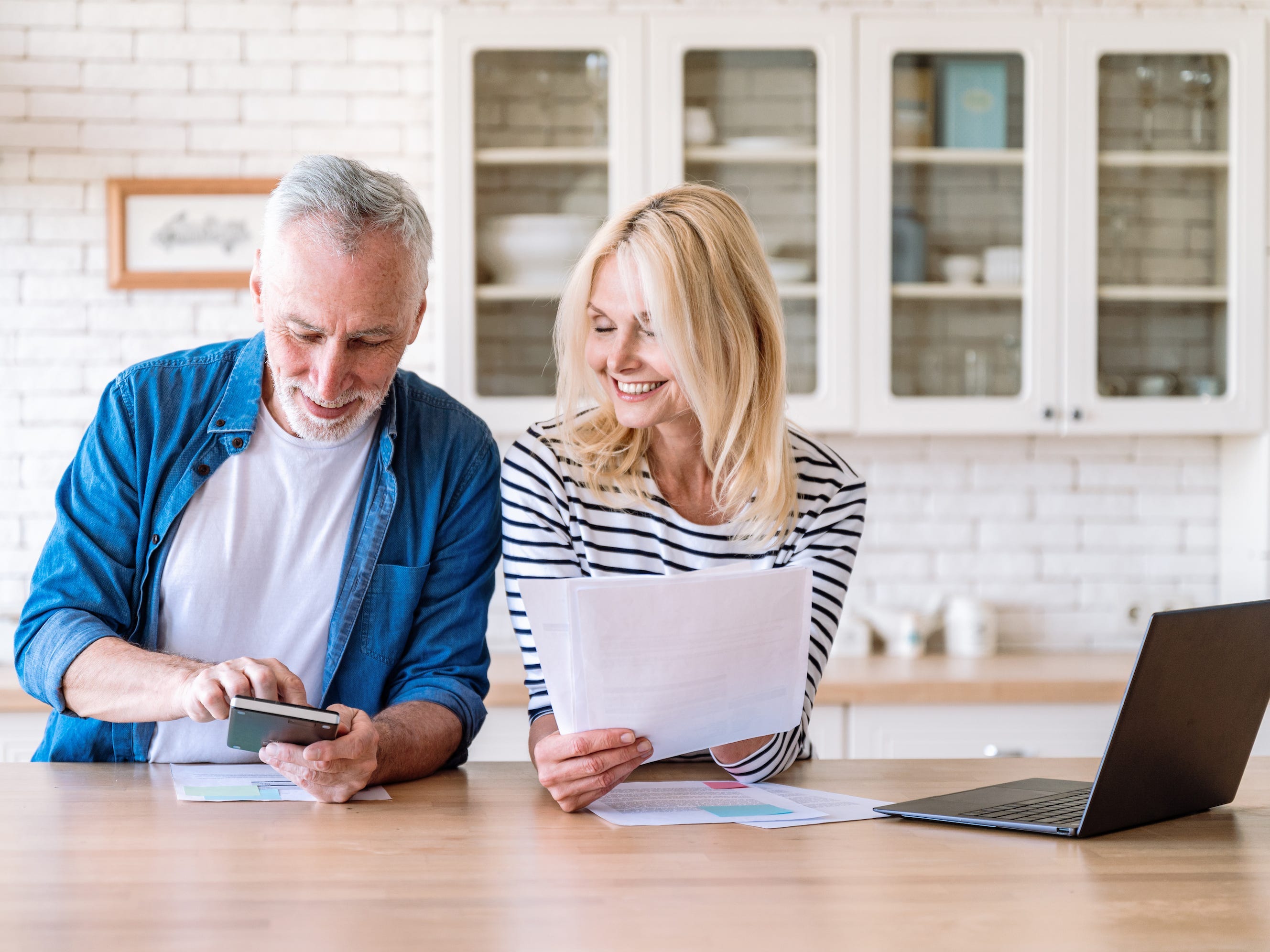 CD, Checking, and Savings Rates Today: Explore Today's Best Rates