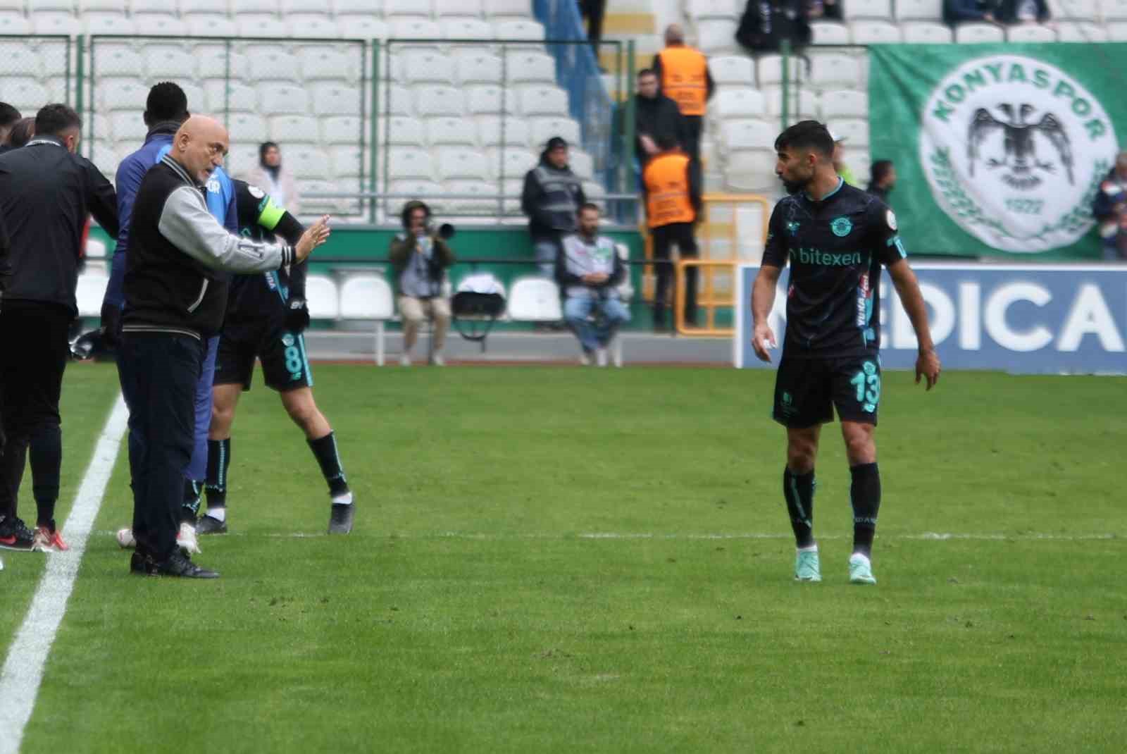 Trendyol Süper Lig: Konyaspor: 2 - Adana Demirspor: 1 (İlk Yarı)