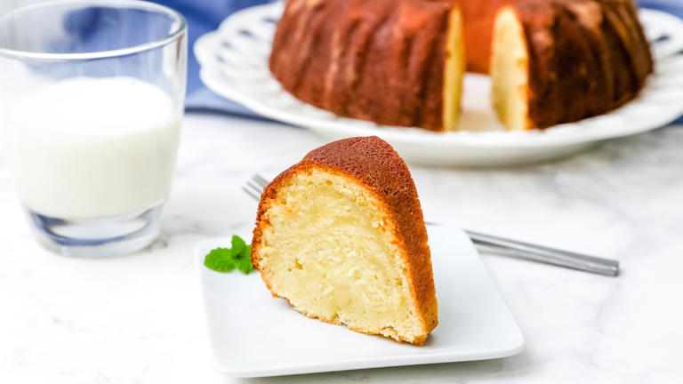 This Cream Cheese Pound Cake Is Absolutely Wonderful