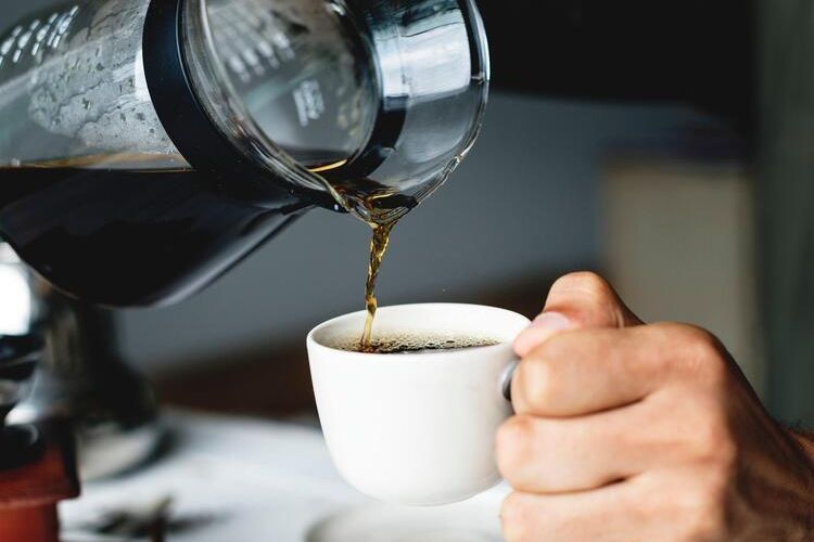 kesalahan bikin kopi yang bikin rasanya terlalu pahit dan kurang nikmat, hindari kalau mau seperti buatan kafe