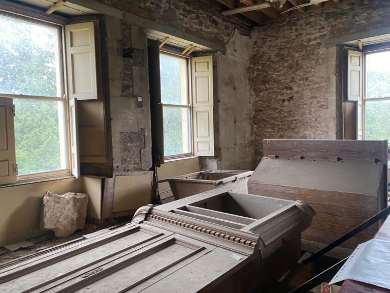 We look inside the derelict Bristol mansion you have probably never seen