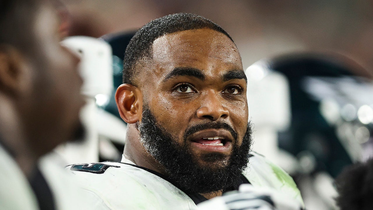 Eagles' Brandon Graham Signs One-year Deal Ahead Of Farewell Season