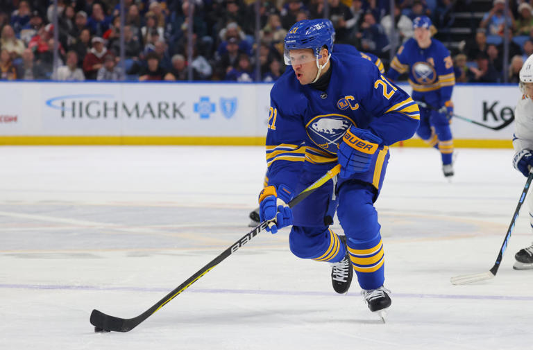 Kyle Okposo Makes Tough Decision, Ready to Help Florida Panthers