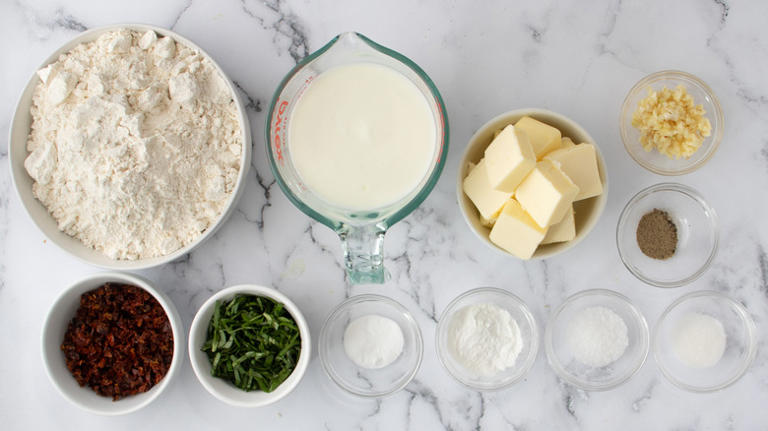 Basil And Tomato Biscuits Recipe