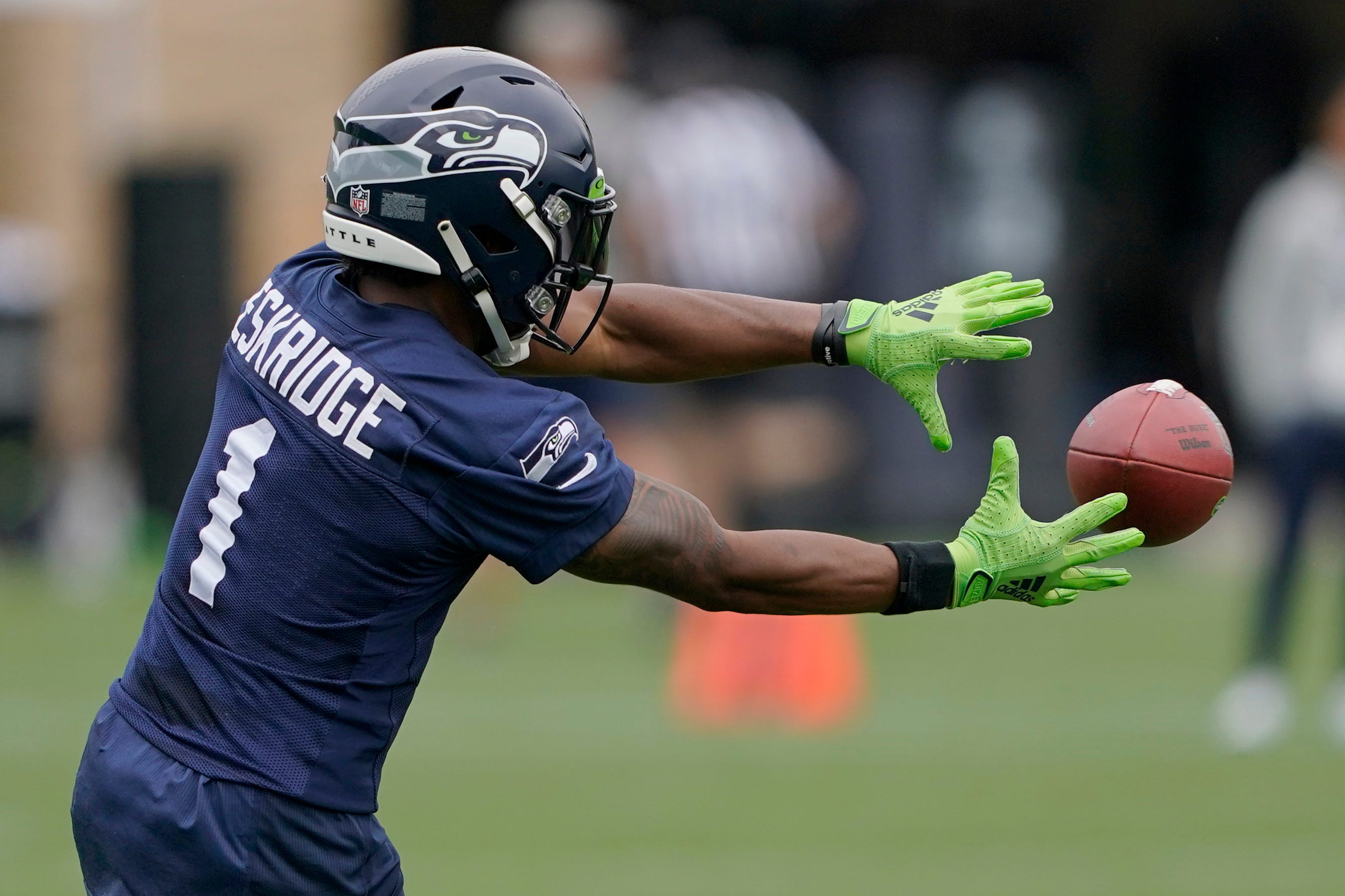 Embattled Seahawks WR/KR Dee Eskridge Agrees To A Pay Cut