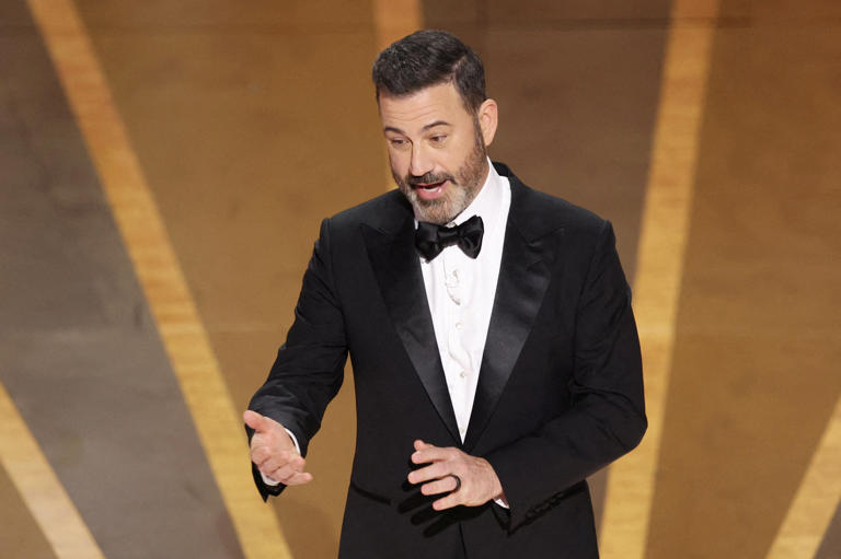 Who has hosted the most Academy Award ceremonies? List of hosts