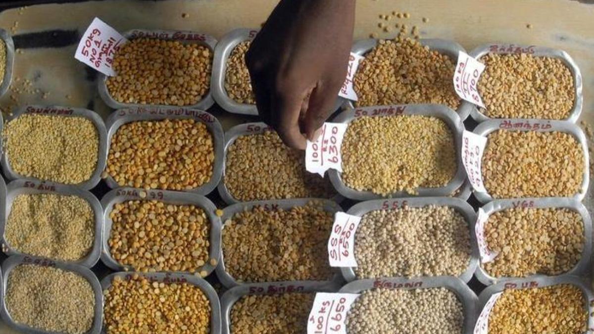 govt urges pulses importers from myanmar to use rupee-kyat direct payment system