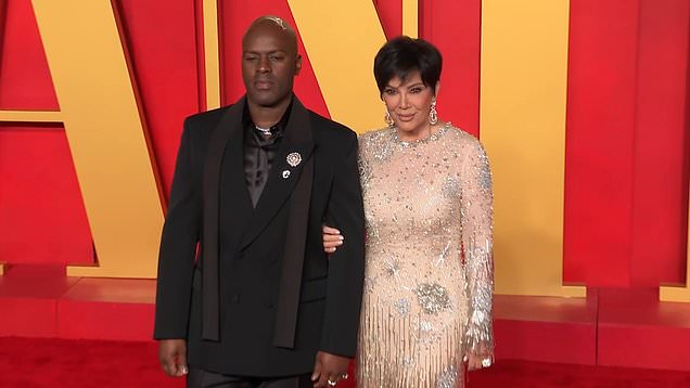 Kris Jenner And Corey Gamble At 2024 Vanity Fair Oscar Party   BB1jFQev.img