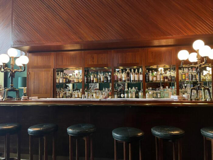 11 Great Cocktail Bars in Zurich, Switzerland