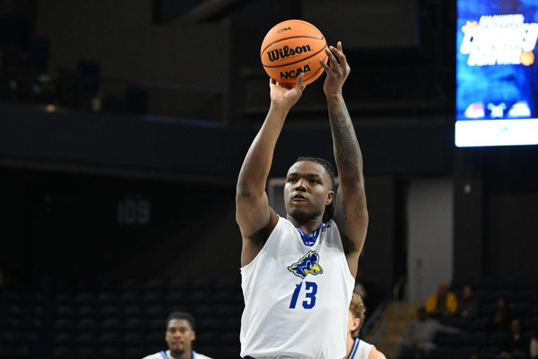 Looking ahead After CAA basketball tourney quarterfinal loss, Blue