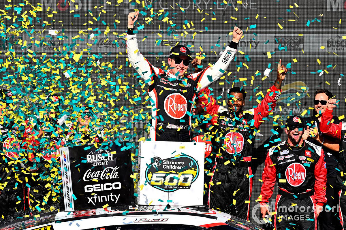 NASCAR Cup Phoenix Bell cruises to win for Toyota, ending Chevrolet streak