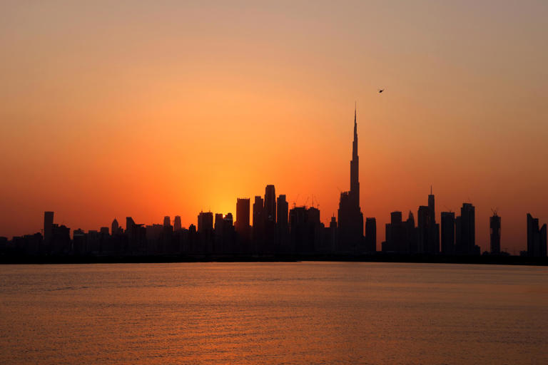 Le Burj Khalifa et ses 828 mètres dominent la baie de Dubaï.