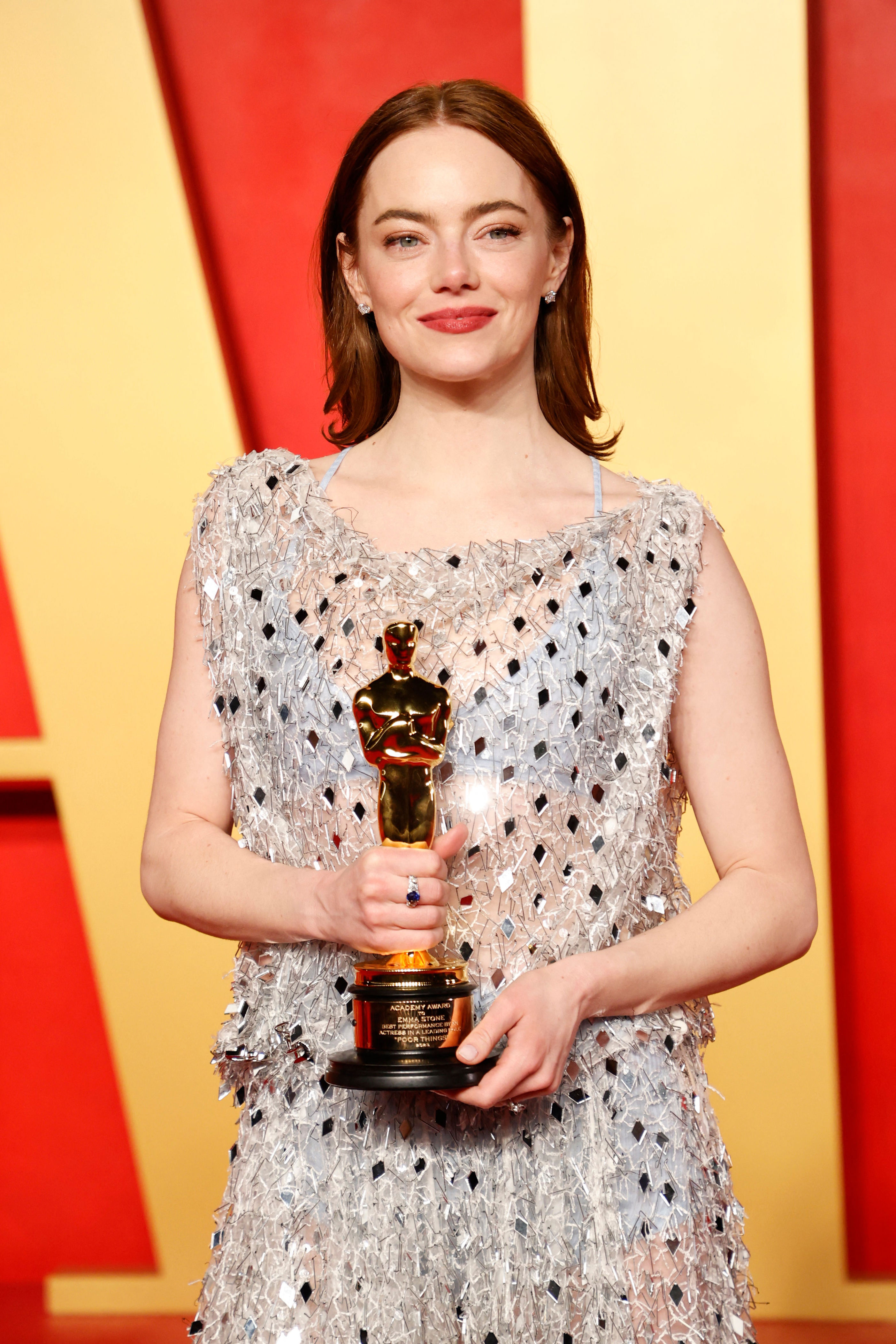 Oscars 2024 Live: Emma Stone, Sydney Sweeney And Kim Kardashian Show ...