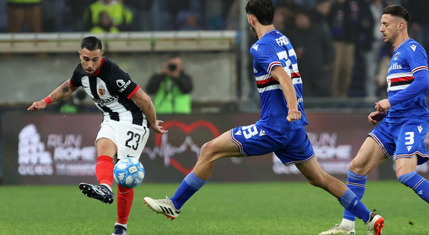 Duris Illude L'Ascoli A Marassi Contro La Samp. Kasami E De Luca ...