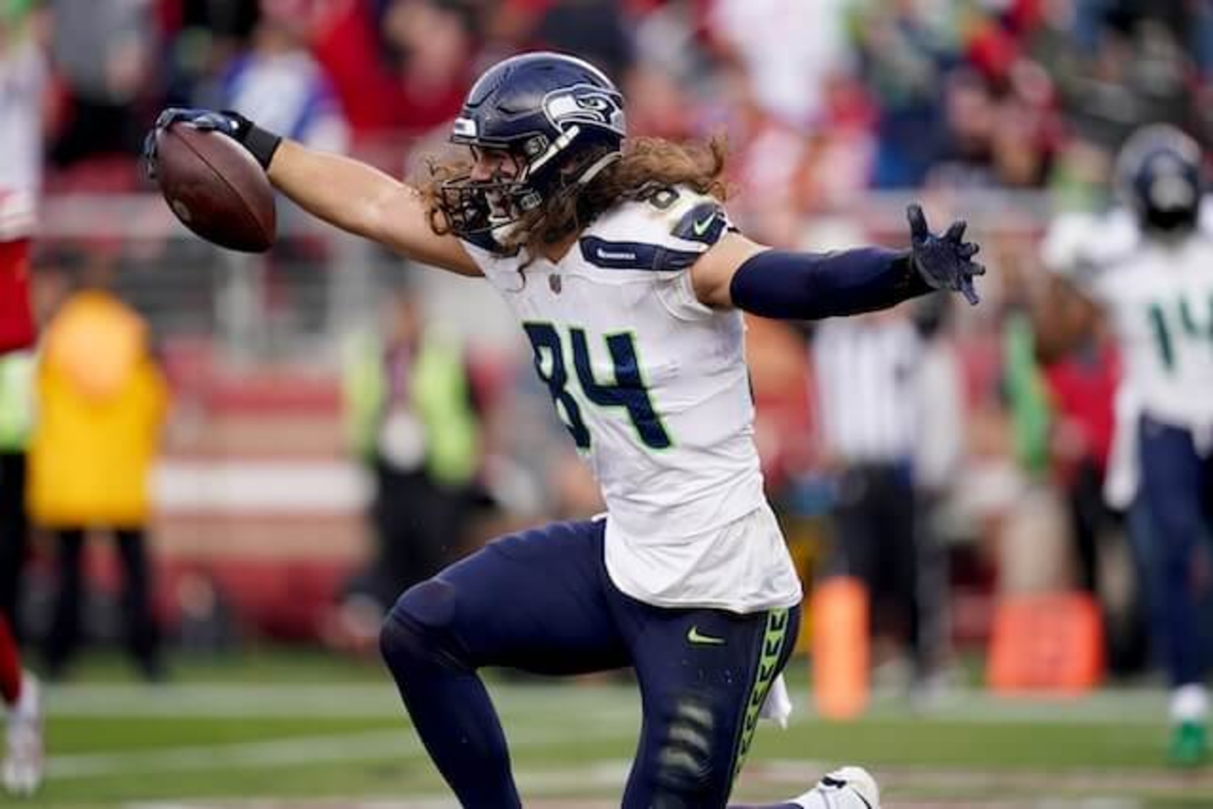 Rams Signing Former Seahawks Tight End Colby Parkinson To Three-Year ...