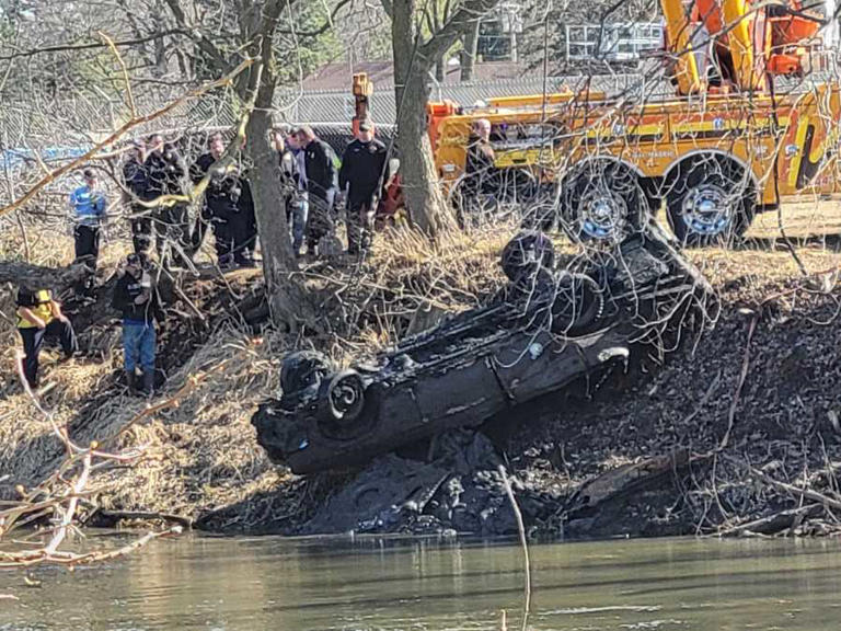 Car found in Pecatonica River linked to 47-year-old missing persons case