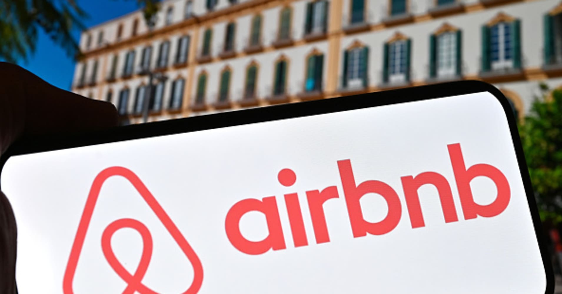 Airbnb Bans Use Of All Indoor Security Cameras To 'prioritize The ...