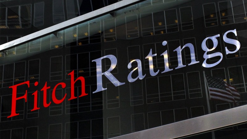 fitch'ten türkiye uyarısı: fonlama maliyetleri bankalarda marjları baskılıyor