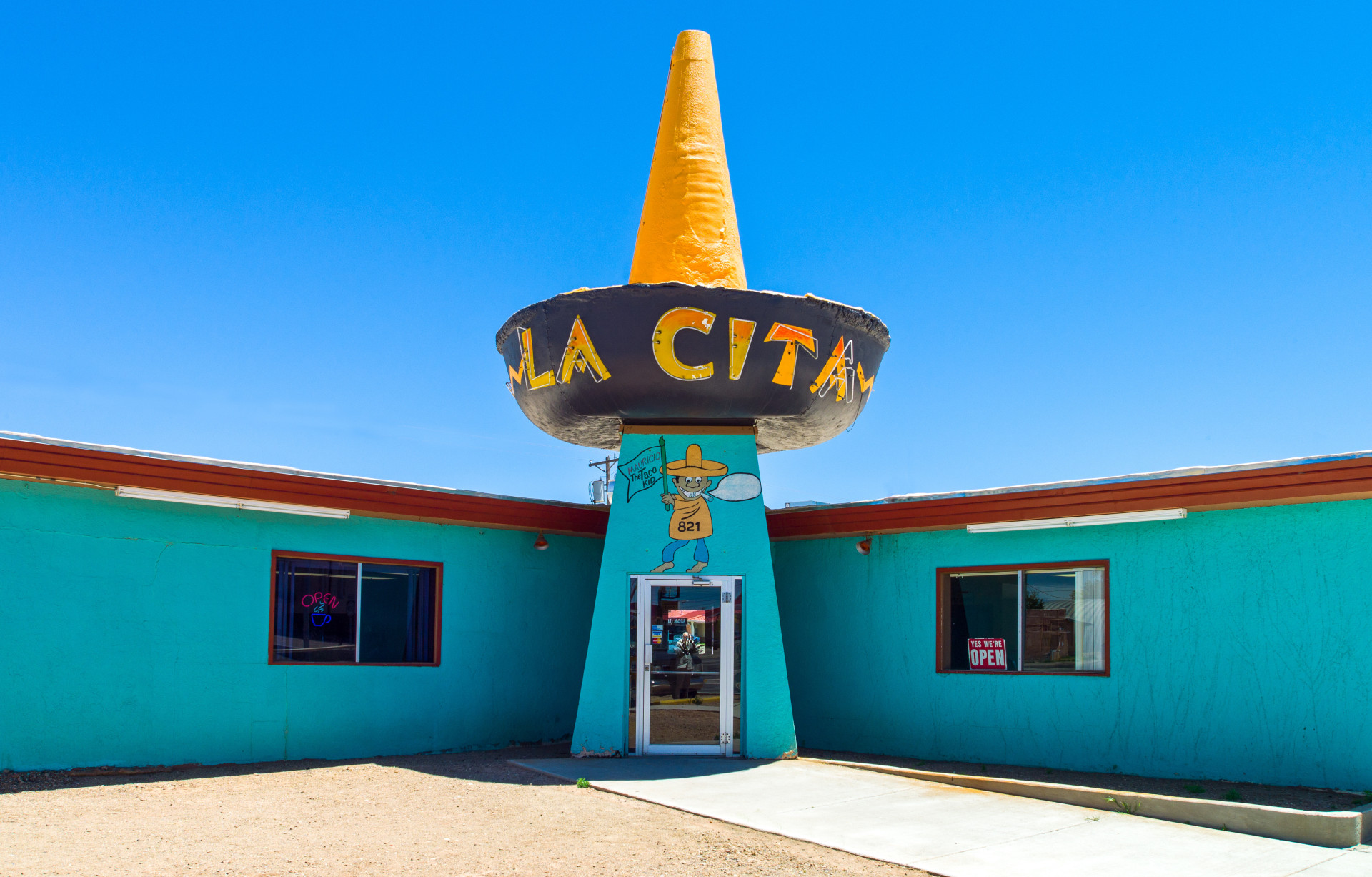 Tucumcari also boasts equally colorful and attractive cafe-restaurants.